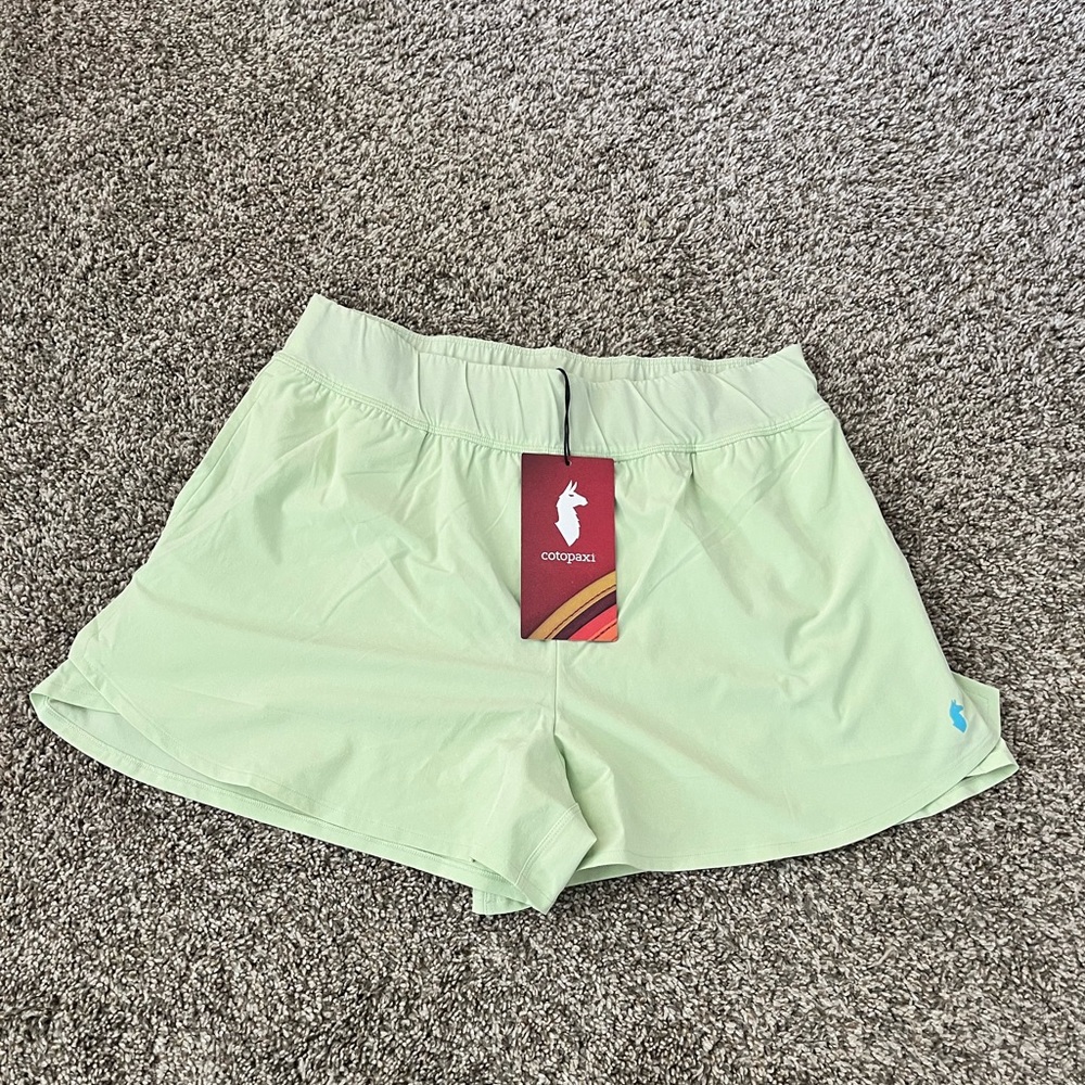 Women’s Brand New Cotopaxi Tierra Adventure Short Size Medium Color Lichen